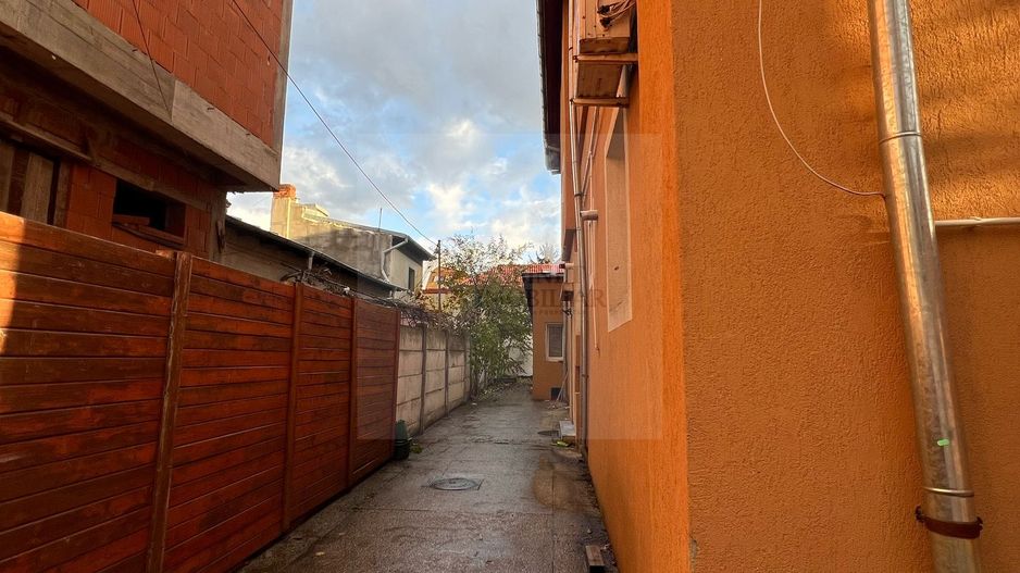 Vilă Modernă în Domenii, Aproape de Biserica Casin - Poză 17