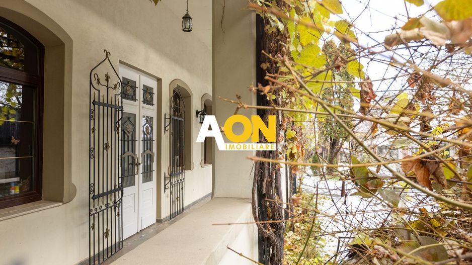 Casa din secolul XIX, ultrafinisata, ultracentral, 855 mp teren - Poză 25