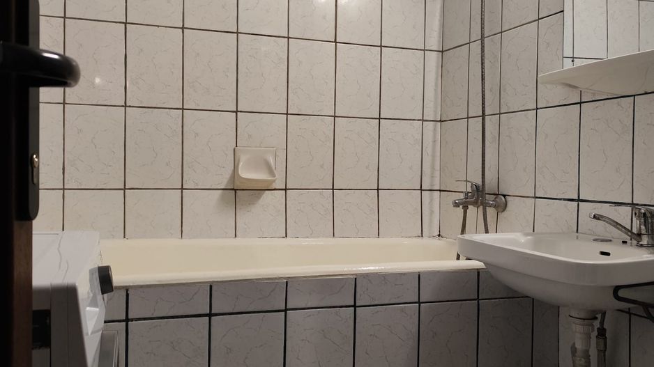 Inchiriere apartament 3 camere, str. Sovata, Rogerius, Oradea - Poză 14