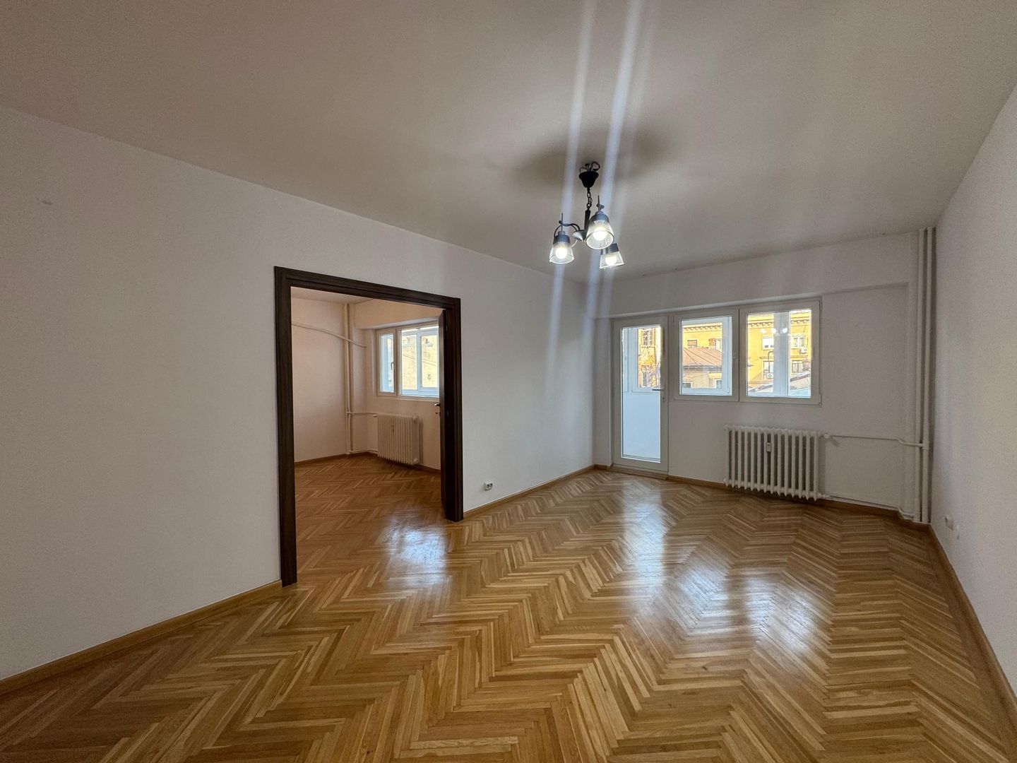 3 CAMERE || CALEA DOROBANTILOR - Poză 2