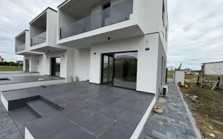 Triplex in Sacalaz | Finisaje premium | 4 camere | Asfalt | 2 balcoane - Poză 14
