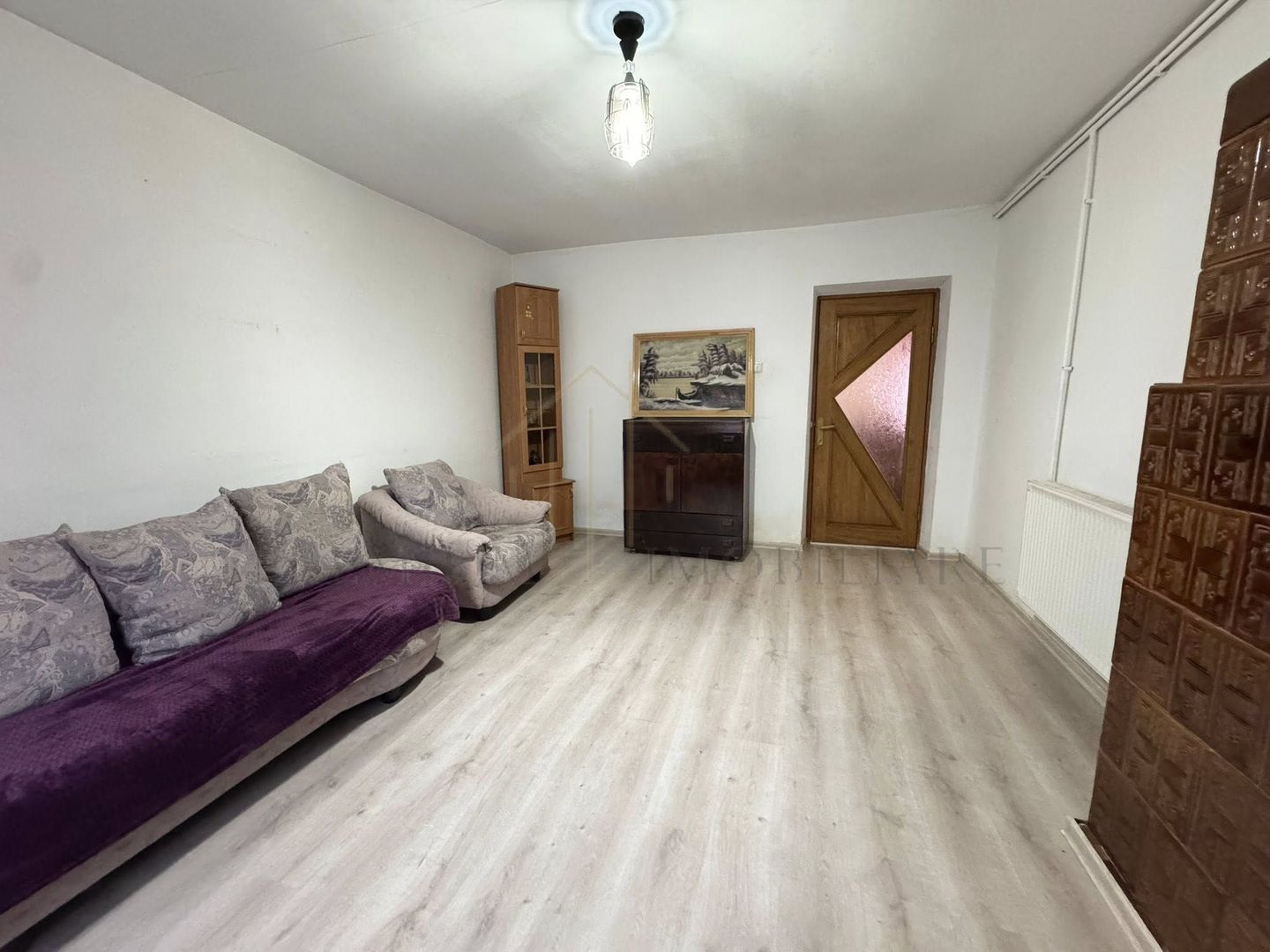 Casa + Spațiu comercial de vânzare în Onesti - Poză 4