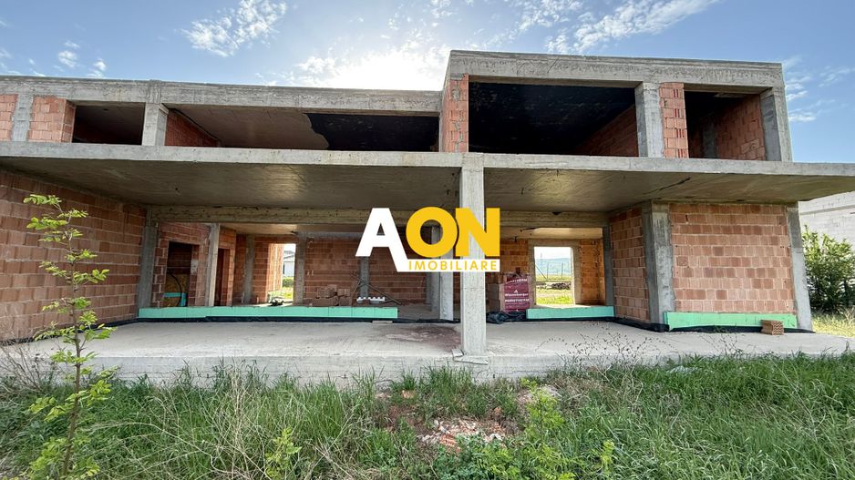 Casa cu vedere panoramica superba 306 mp utili, 874mp teren - Poză 2