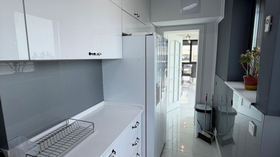 Penthouse Mamaia + 2 terase + curte 3 locuri de parcare - Poză 18