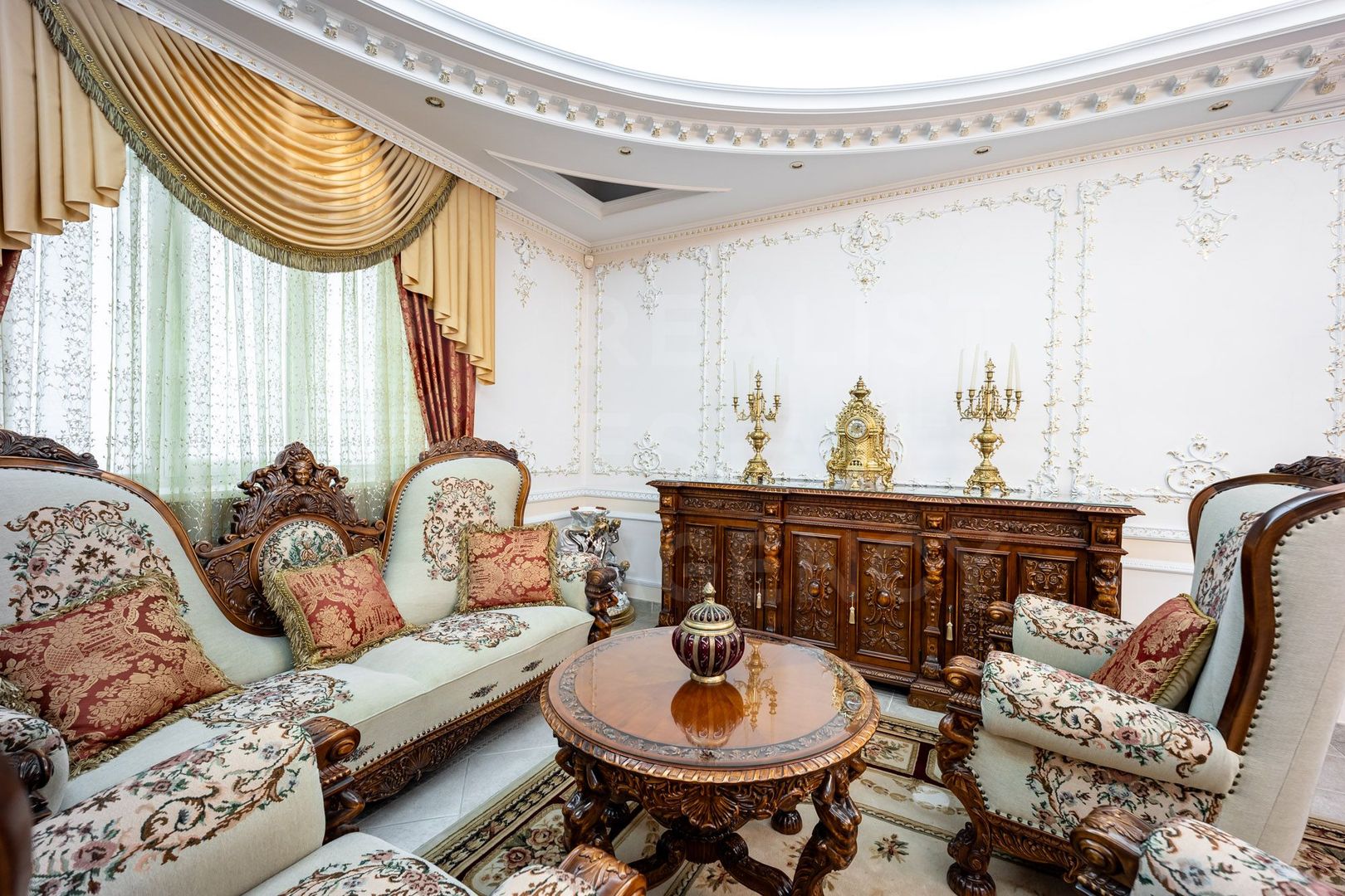 Se oferă spre chirie casă exclusivistă amplasată în Centul orașului - Poză 11