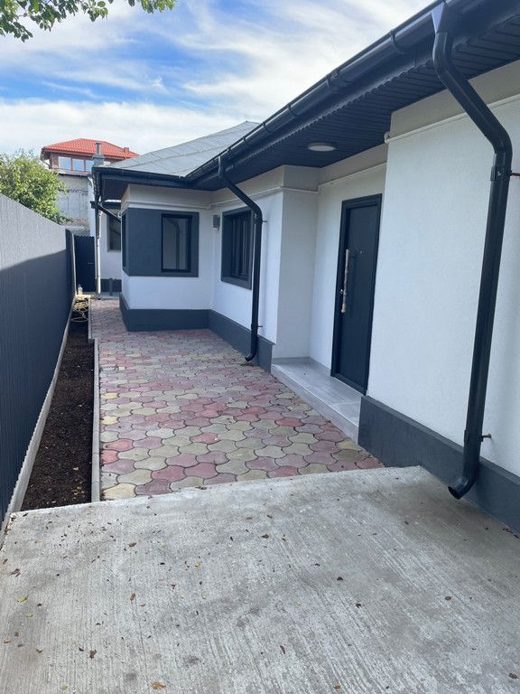 Casă la curte Proprietar vizavi de Carrefour Alexandriei Ildl etc - Poză 4