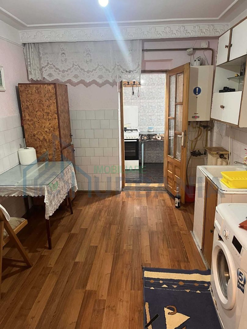 Vanzare Ap.3 camere,decomandat,zona Dacia - Poză 2