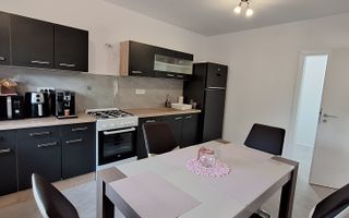 Casa individuala parter cu garaj - Dumbravita - Poză 9