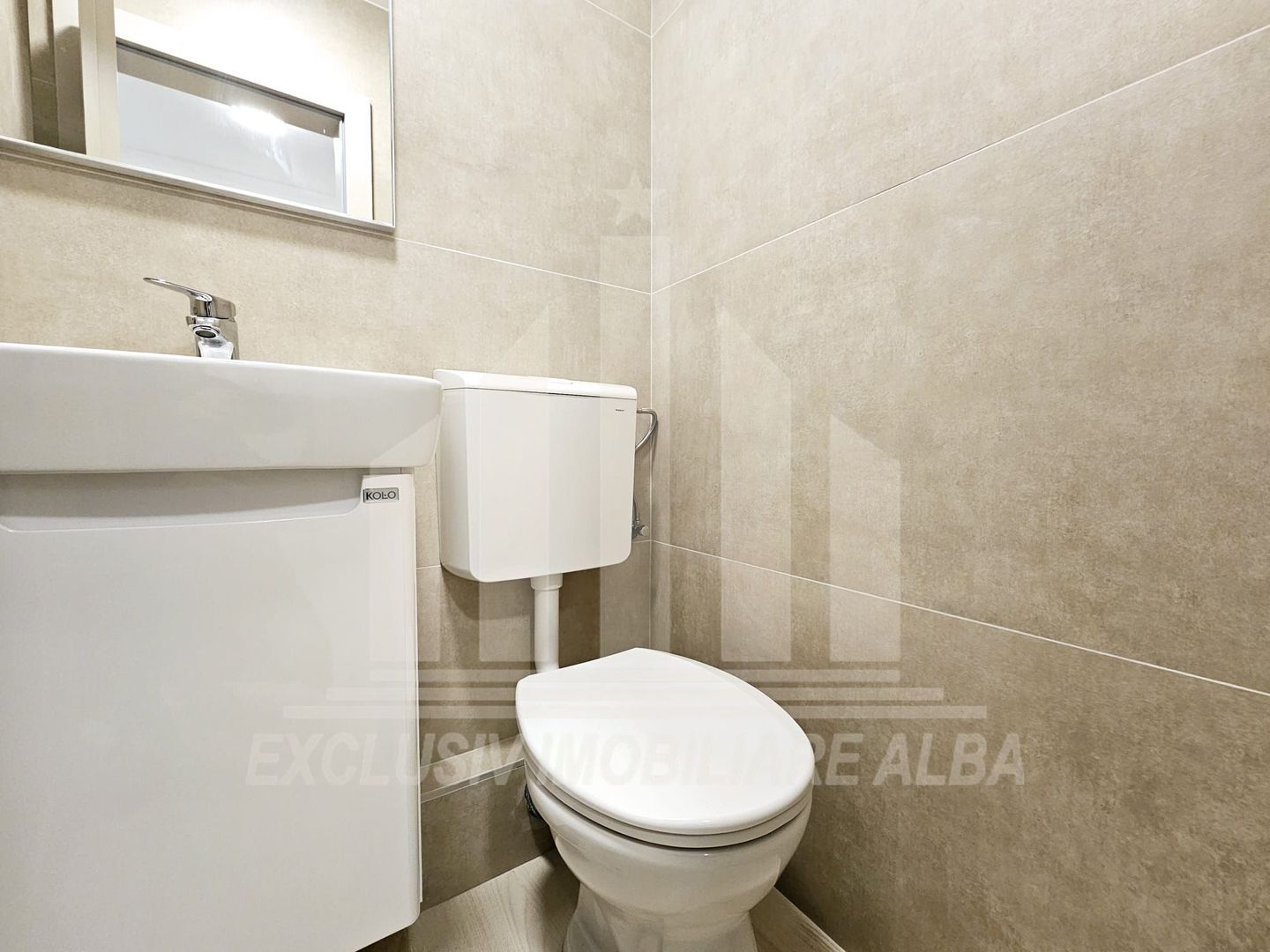 Apartament cu 3 camere decomandate, Cetate - Poză 4