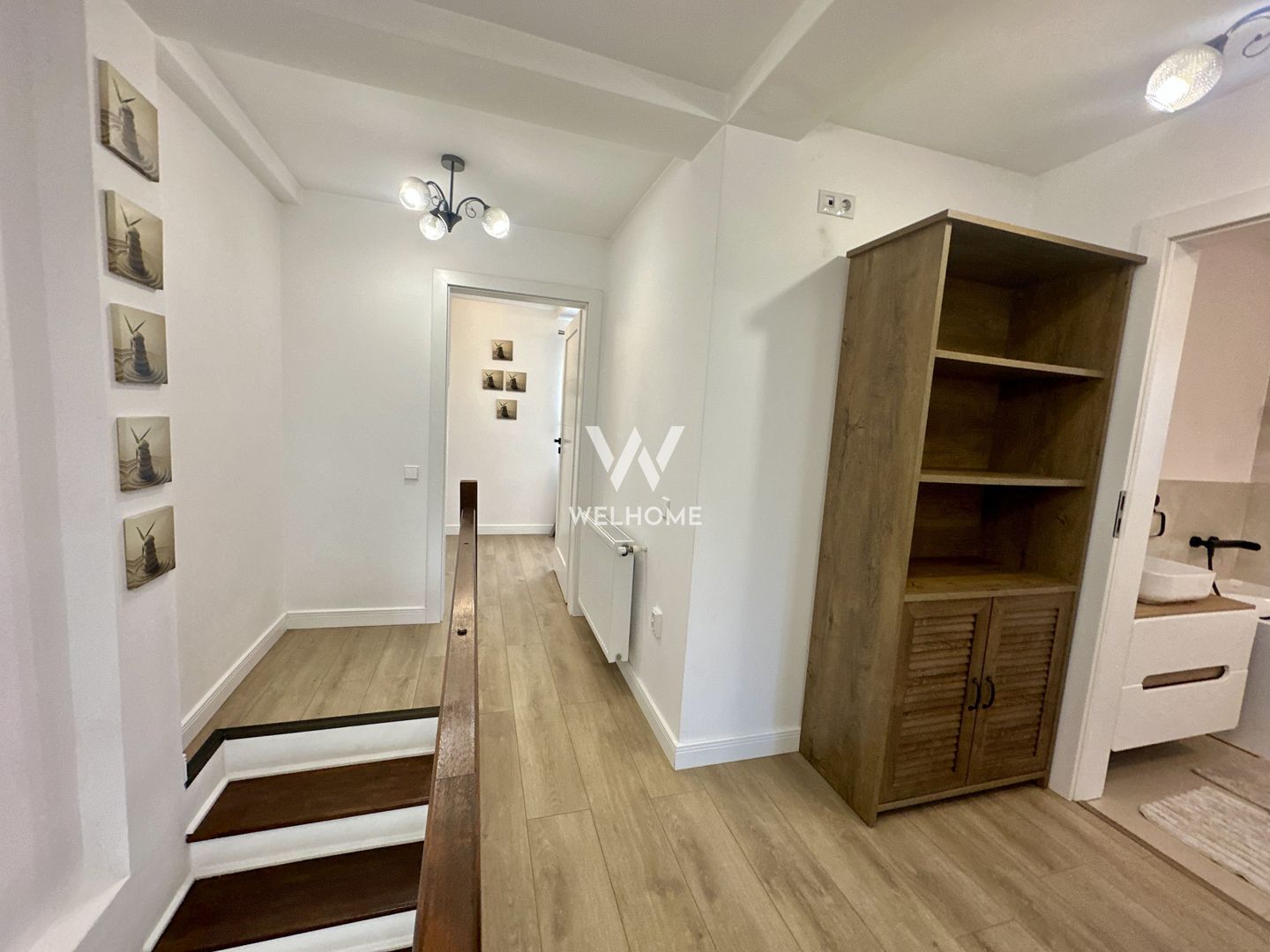 Casa la cheie, curte individuala, jaluzele electrice, aer conditionat - Poză 9