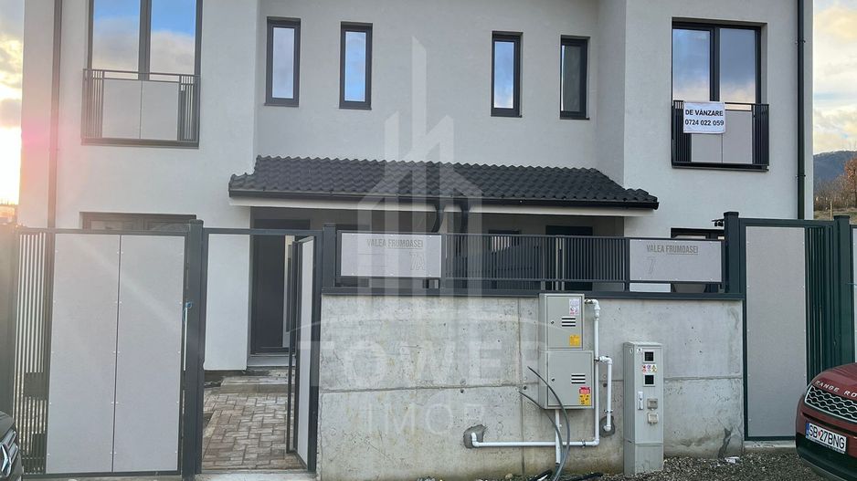 Casa duplex Cisnadie - Poză 1