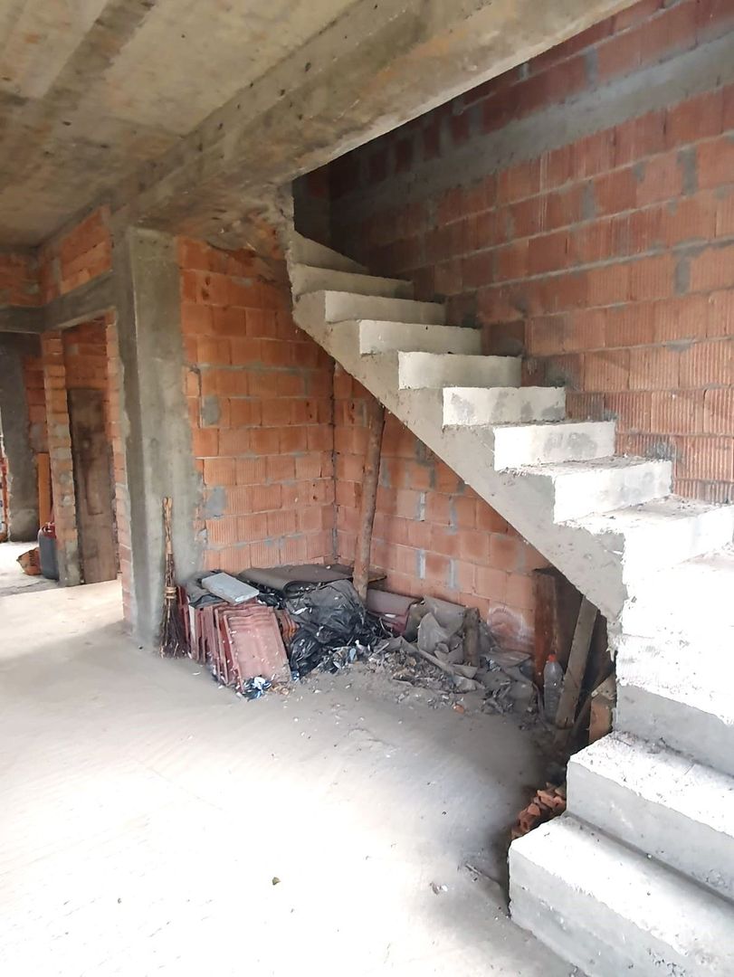 Casă la roșu de vânzare în Hărman, Cartierul Tineretului - Poză 8