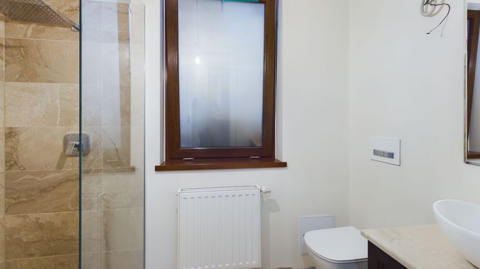 Vilă la sol cu 3 camere în Pârneava - Poză 14