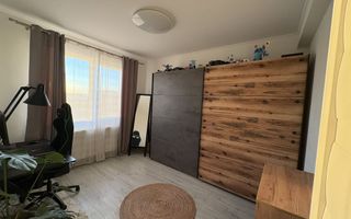 Vând apartament 3 camere, Florești – zona Terra. - Poză 5