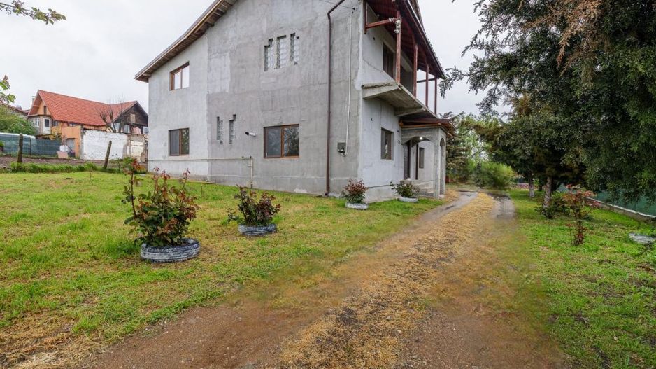 Casă pentru familie, 7 camere, teren mare și vedere la lac – Periș  - Poză 14