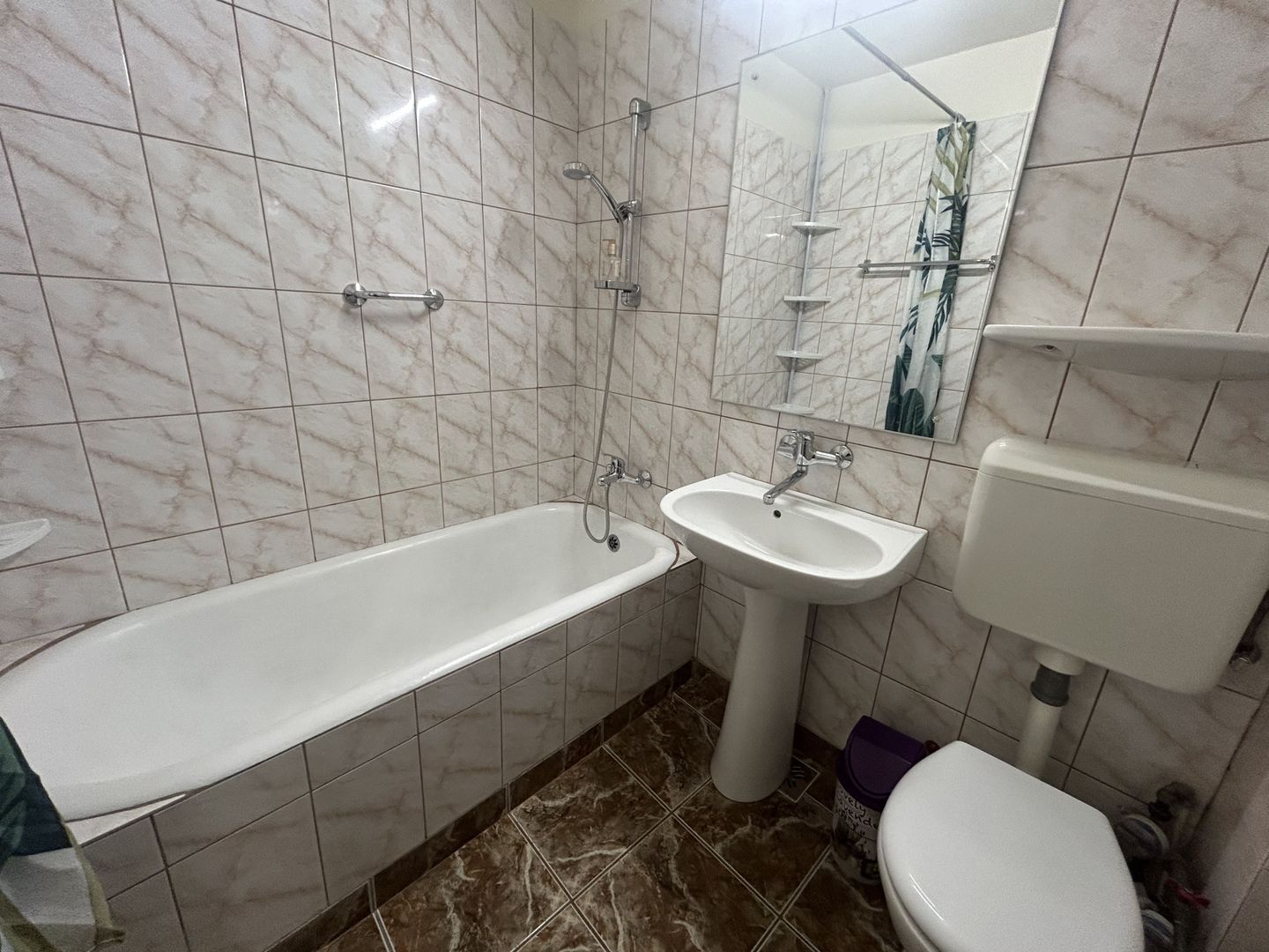 3 Camere Vatra Luminoasa - Poză 8