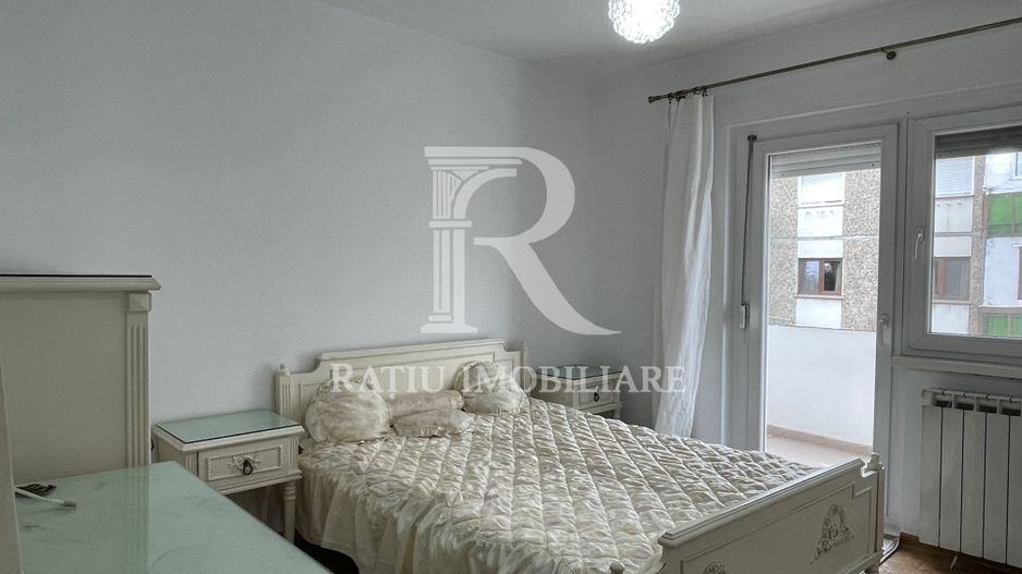 Apartament cu 3 camere | Decomandat | Decebal  | Oradea - Poză 1