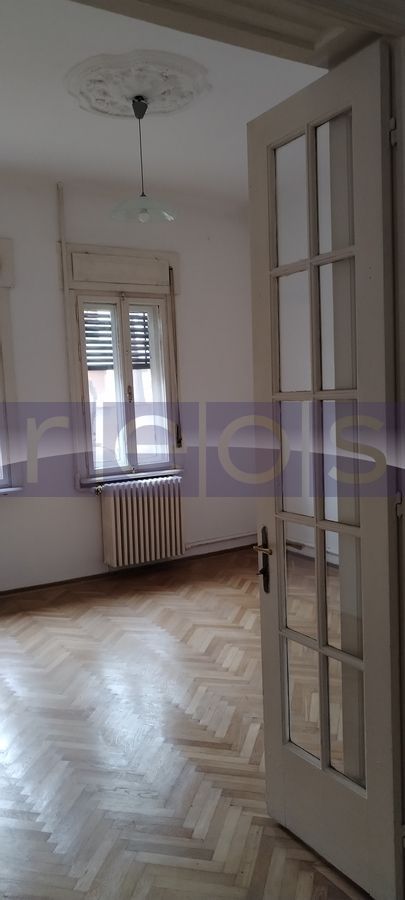 Casa 4 camere + dependinte curte proprie- Floreasca - Poză 15