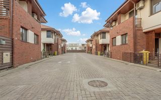 Casă ideală pentru familie–4 camere, curte amenajată, complex privat-securizat - Poză 2