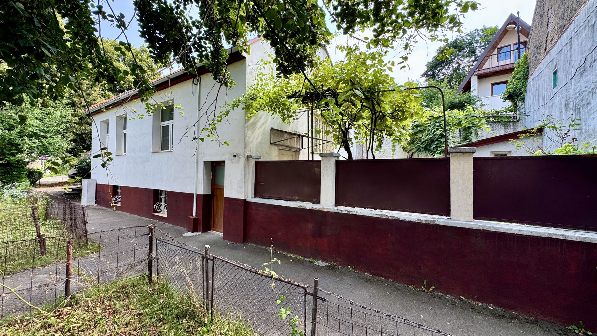 Oferta rezervata! Oază de liniște cu curte în zona Blumana - Poză 21