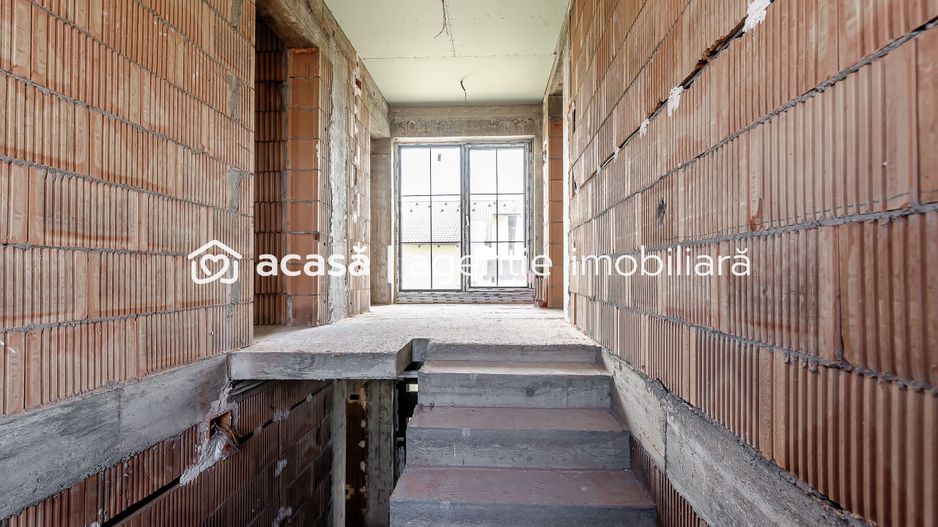 Casă nouă, parțial finalizată – Str. Constituției, Aradul Nou - Poză 7