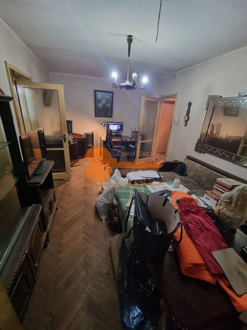 Apartament cu 2 camere zona Giulesti ( Bloc Reabilitat) - Poză 9