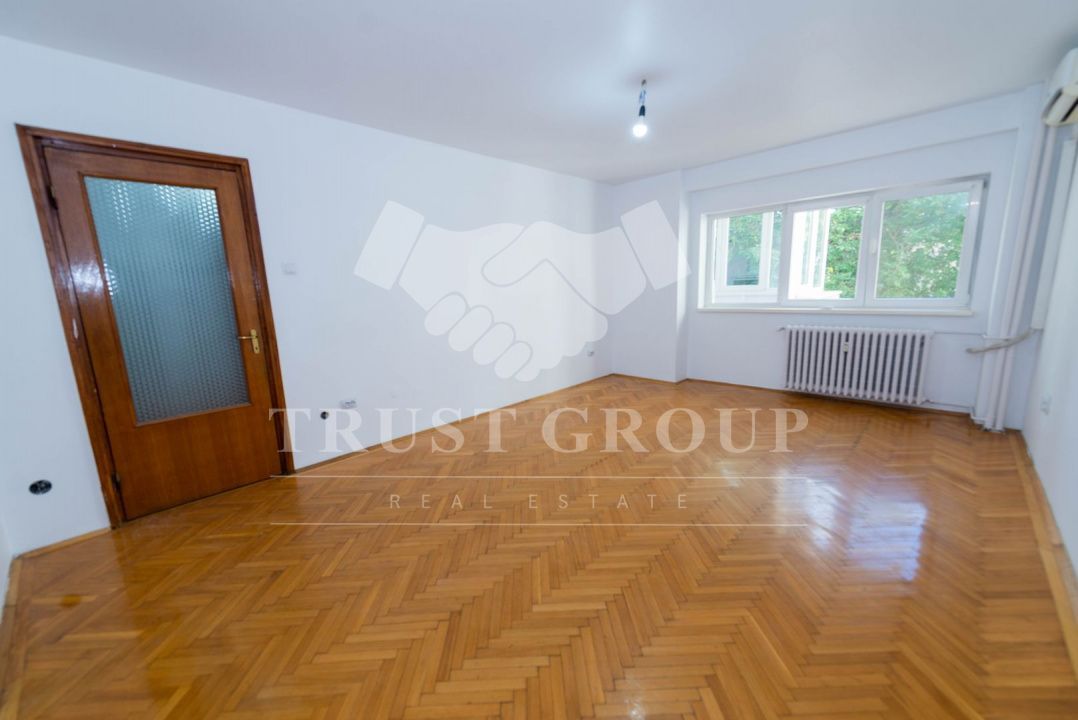 Apartament 3 camere Domenii | Imobil 1982 - Poză 2