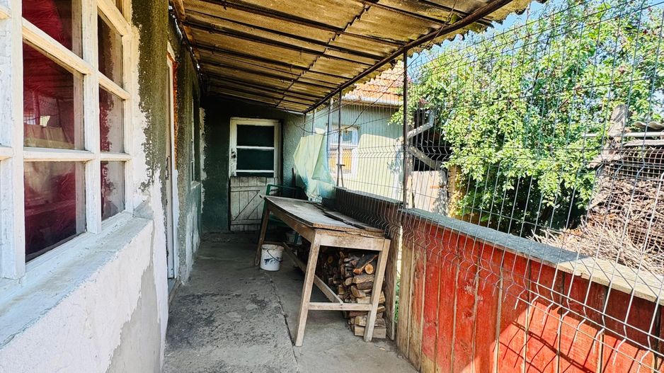 Casa cu 2 camere in Sacuieni - Poză 10
