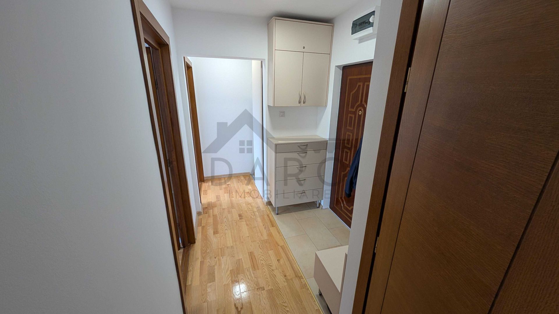 🏡 Apartament de închiriat – 3 camere decomandat - Poză 5