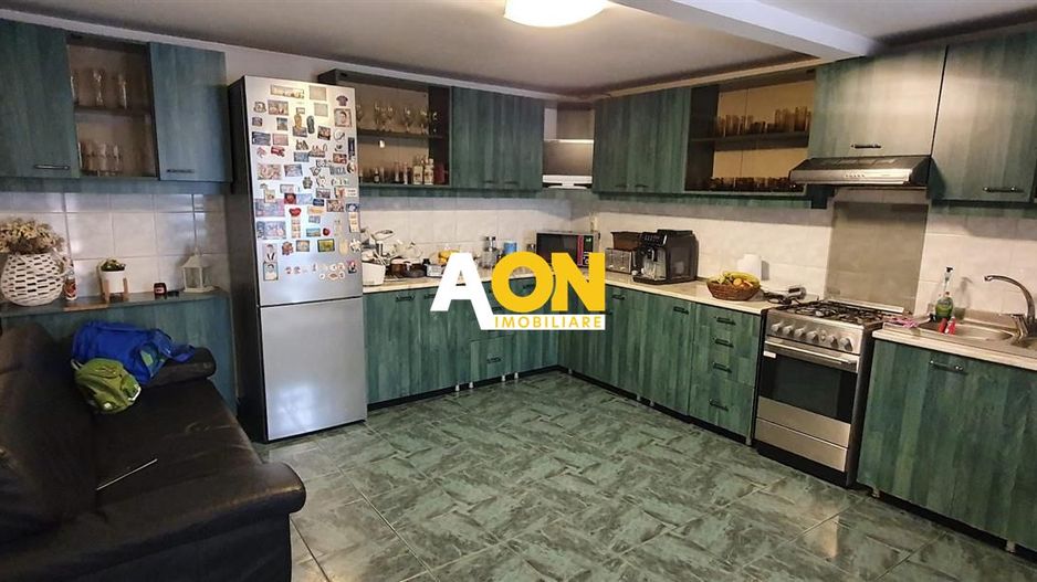 Casa 5 camere cu garaj 1043 mp teren zona Maieri - Poză 14