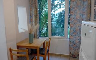 1 camera etaj 2  Circumvalatiunii  renovat - Poză 5