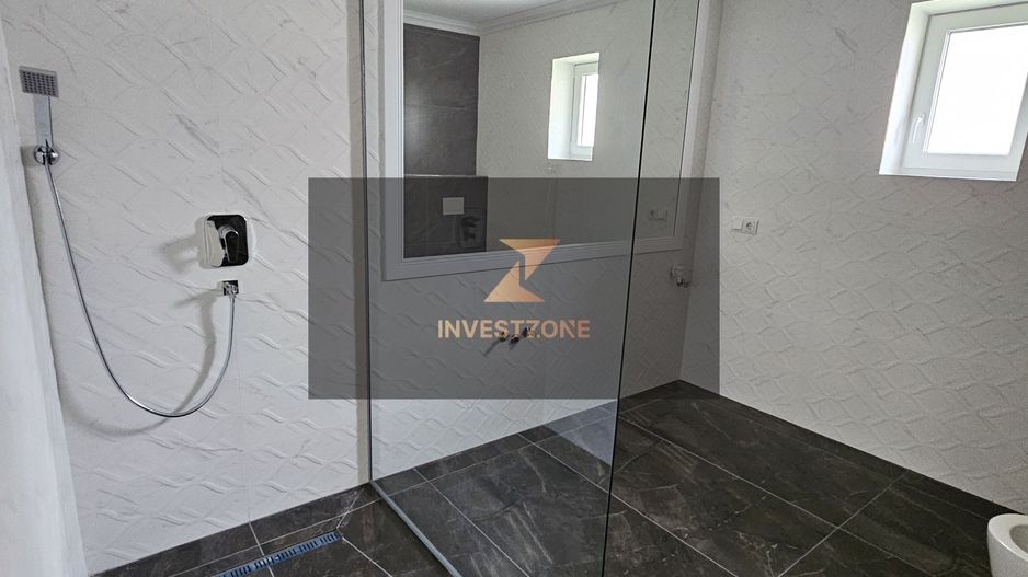 Casa de vanzare cartierul Viena-Oradea - Poză 14