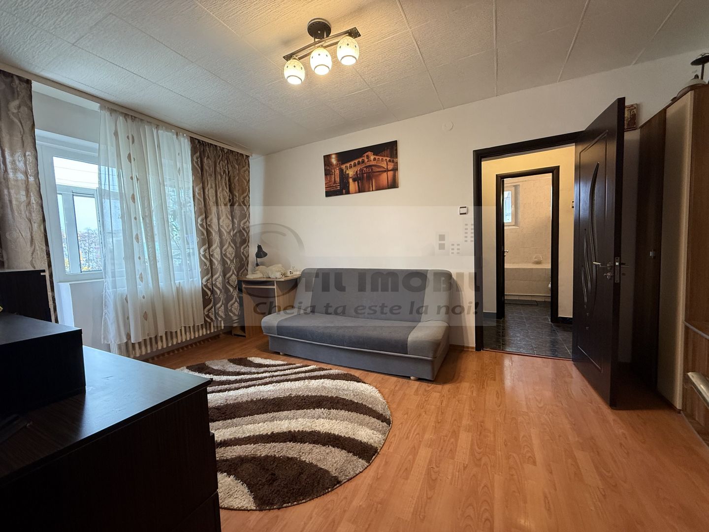 2 CAMERE TATARASI SCOALA 4 IONET TEODOREANU , GEAM LA BAIE, CENTRALA. - Poză 1