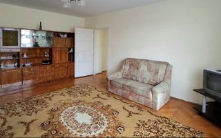 REZERVAT-Apartament cu trei camere, zona Centrul Civic , bloc tip vila, 91 mp - Poză 1