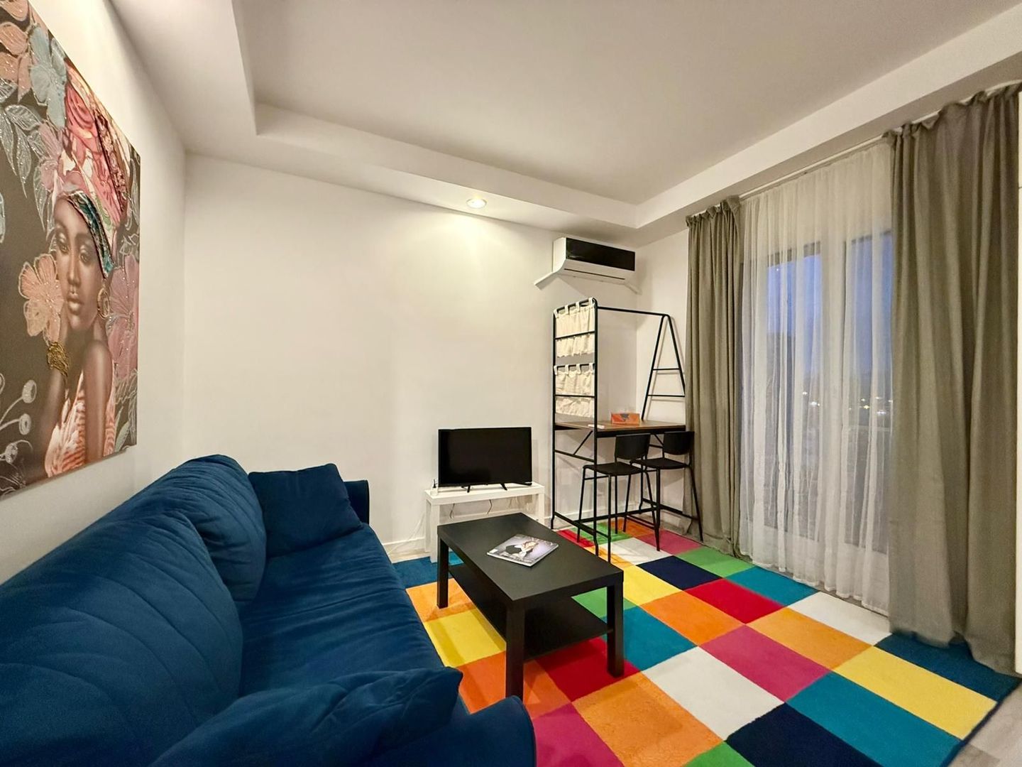 COSMOPOLIS - Apartament cu 2 camere, mobilat si utilat. - Poză 2