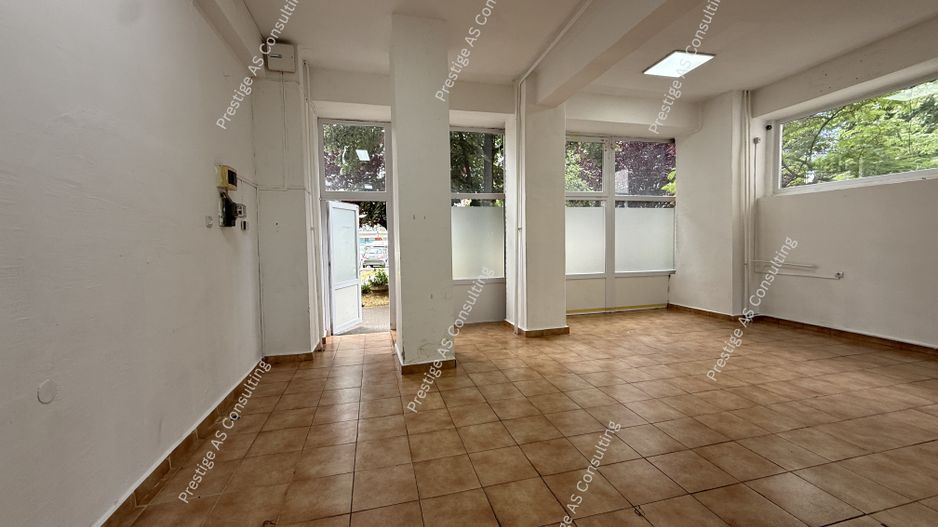 Spatiu comercial Parter cu Vad comercial | 80mp Soarelui-Uranus Plaza - Poză 3