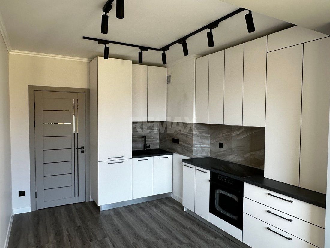 Apartament cu 2 camere în centrul Chișinăului | Lev Tolstoi | Complet mobilat și utilat - Poză 3