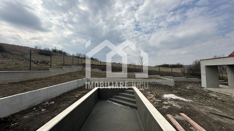 Case premium cu piscină | finisate complet | Ansamblu privat | 349.000 - Schiță 5