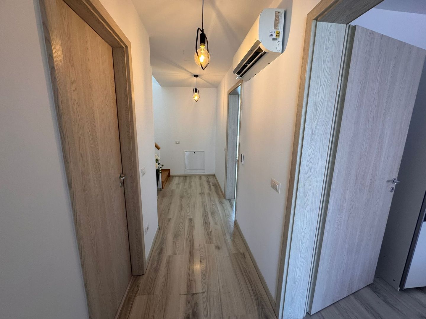 Vila Volutari 5 Camere Matei Millo - Poză 17