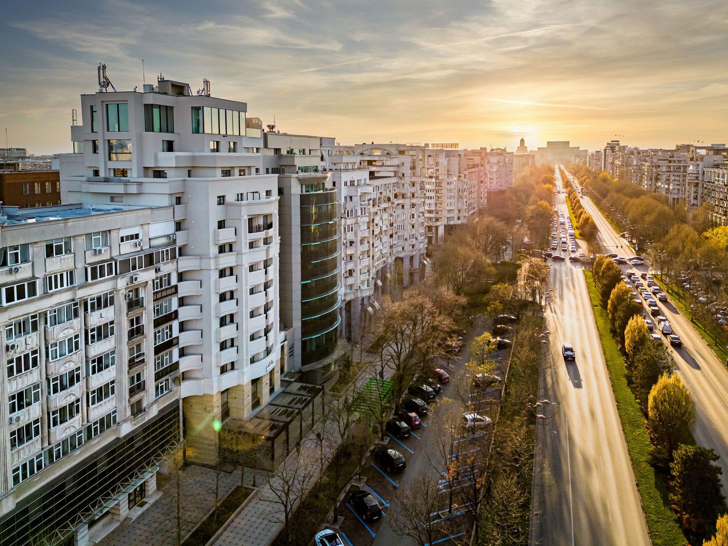 Aparthotel building Unirii B+GF+E+11 floors with 51 apartments, restaurant and SPA - Poză 3