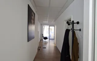 Spațiu pretabil birouri/cabinete medicale - Poză 20
