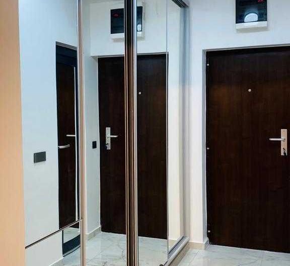 garsoniera ultraLUX , Titan, Costin Georgian - Poză 3