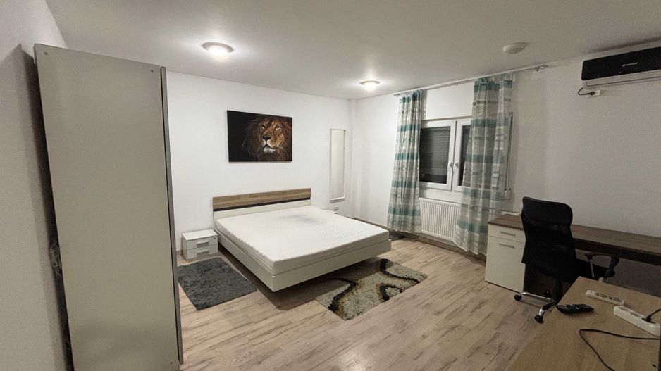 Garsoniera lujerului cu toate utilitatile incluse - Poză 1