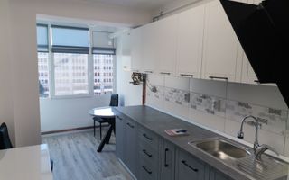 Vanzare apartament 3 camere, Ultracentral, Strada Mare - Poză 3