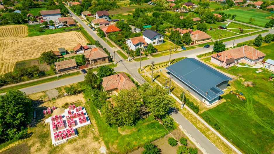 Casă cu potențial în Iratoș - Poză 8