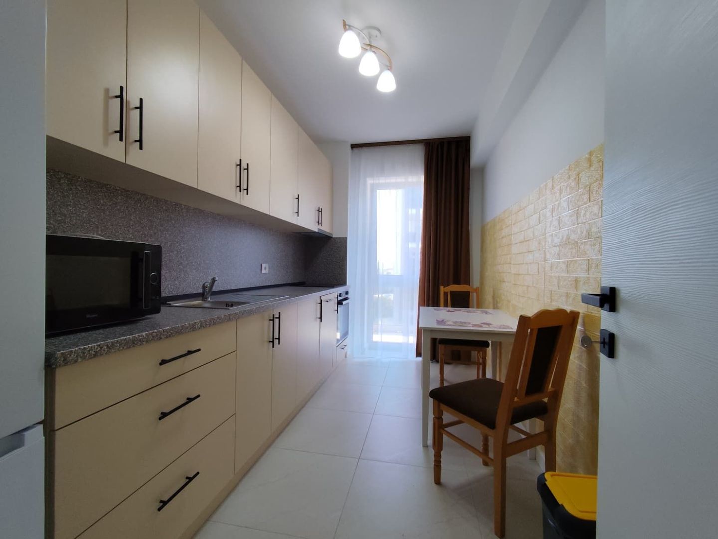 Apartament cu 2 camere de inchiriat, in Prima Arena, Iosia Sud, Oradea - Poză 12