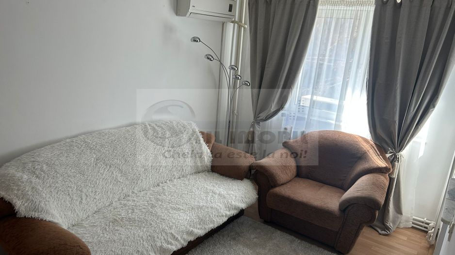 Apartament 3 camere Podu Roș – Fără risc seismic, ideal investiție - Poză 2