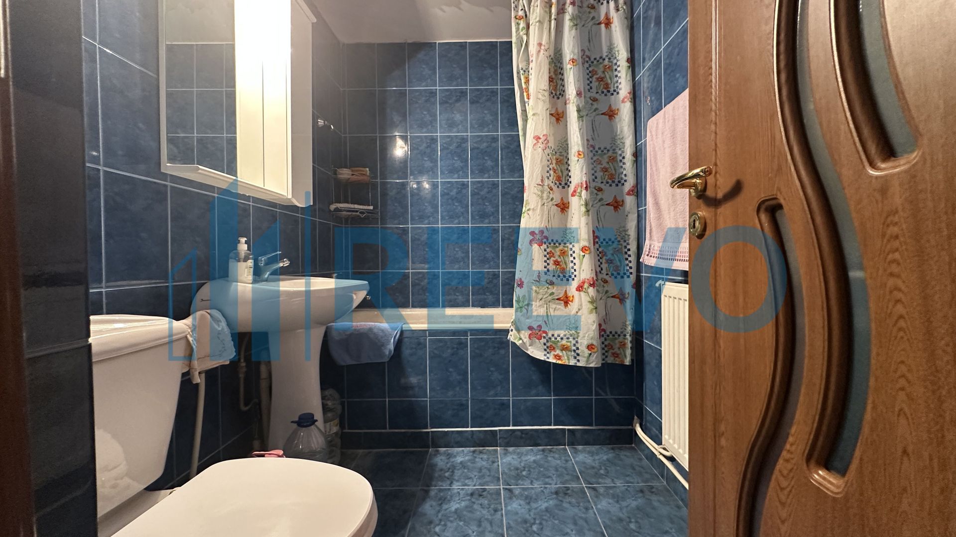 Apartament 2 camere, etaj 3, centru, Buhuși - Poză 3