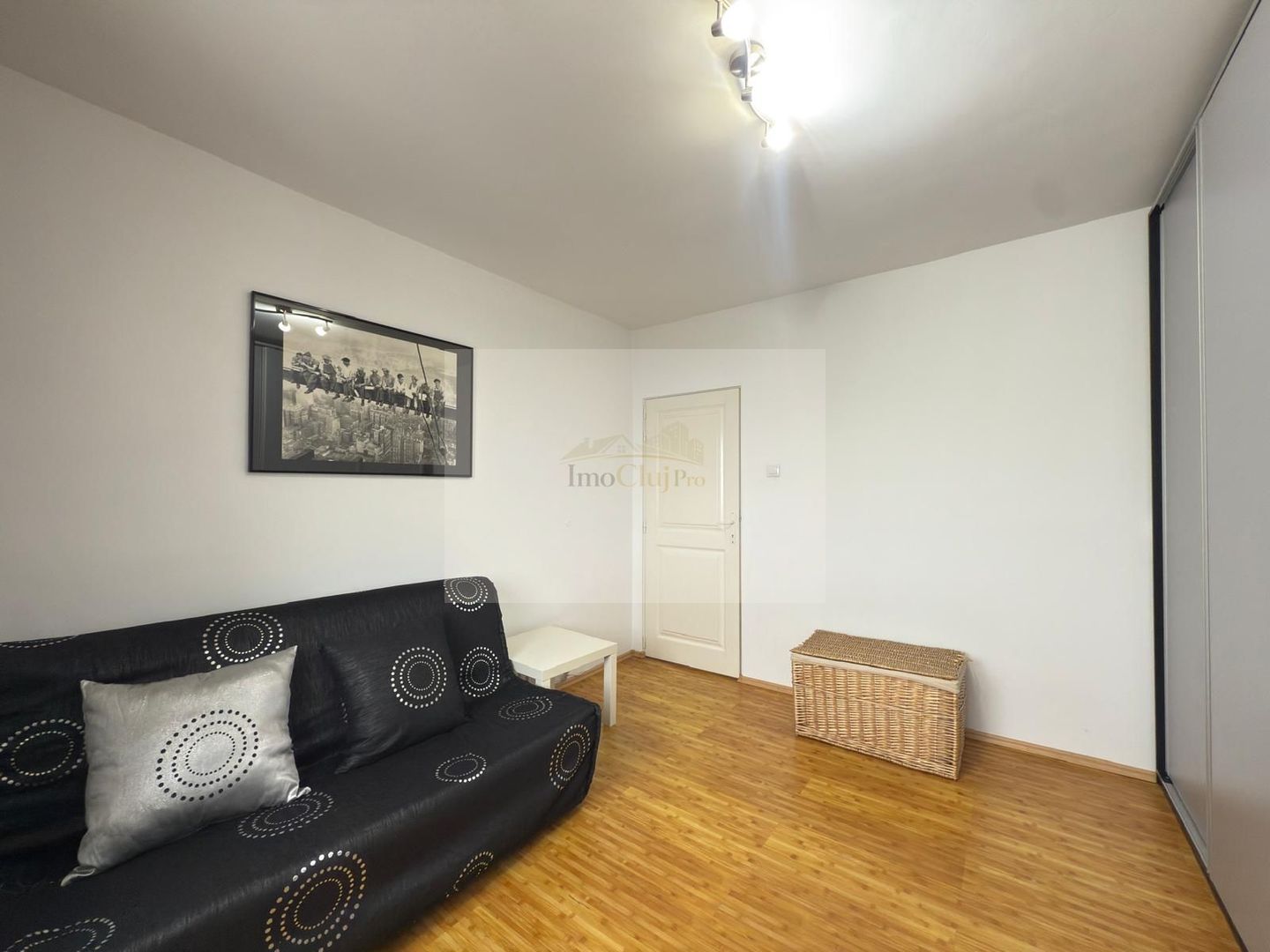 Închiriere apartament 3 camere decomandate– Calea Dorobanților-Parcare - Poză 8