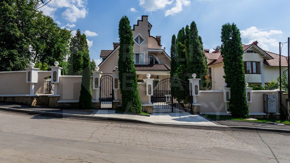 Vânzare, casă, 4 camere, str. Jubiliară, Codru - Poză 1
